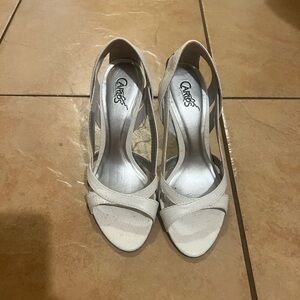 Carlos by Carlos Santana Ivory Open-Toe Slingback Heels